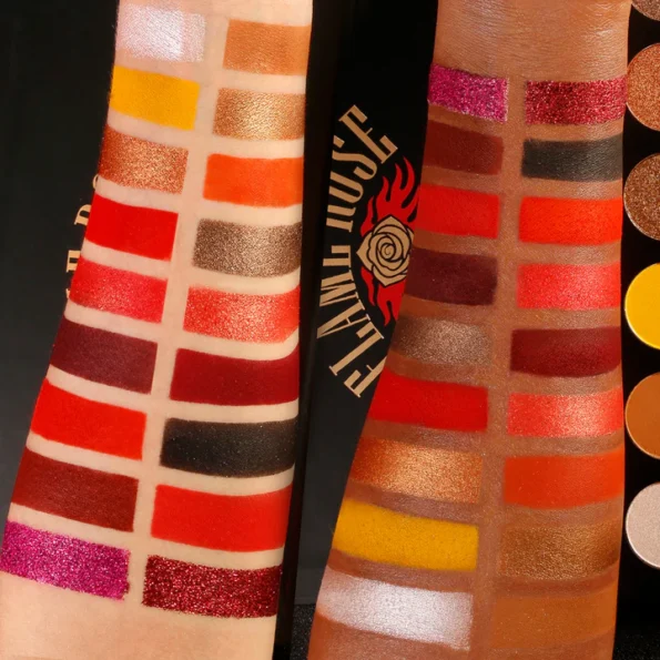 DE'LANCI New Flame Rose Eyeshadow Palette-18 Colors