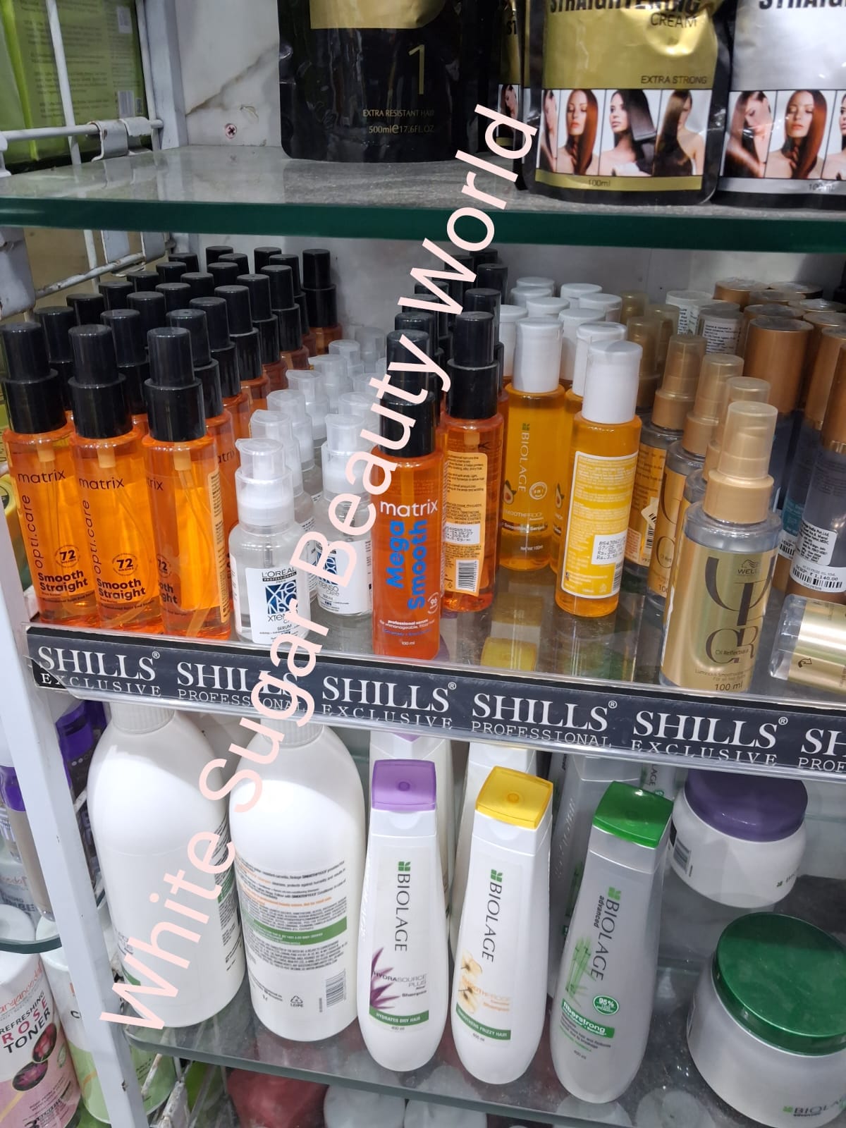 WhatsApp Image 2025-10-15 at 13.11.54 Matrix Mega Smooth Anti-Frizz Serum with Shea Butter - 100ml